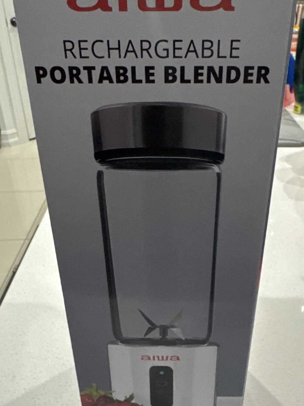 NEW Aiwa Rechargeable Portable Blender 13.5oz Glass White